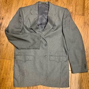 Men’s Suit (western style)
